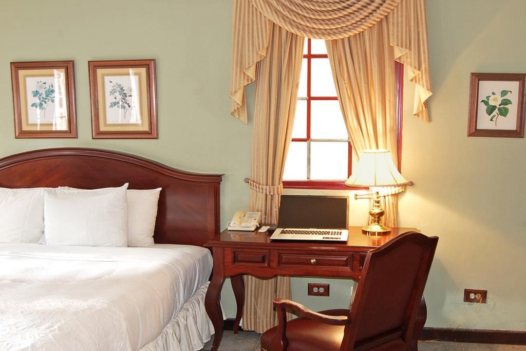 Deville Hotel Panama Dış mekan fotoğraf