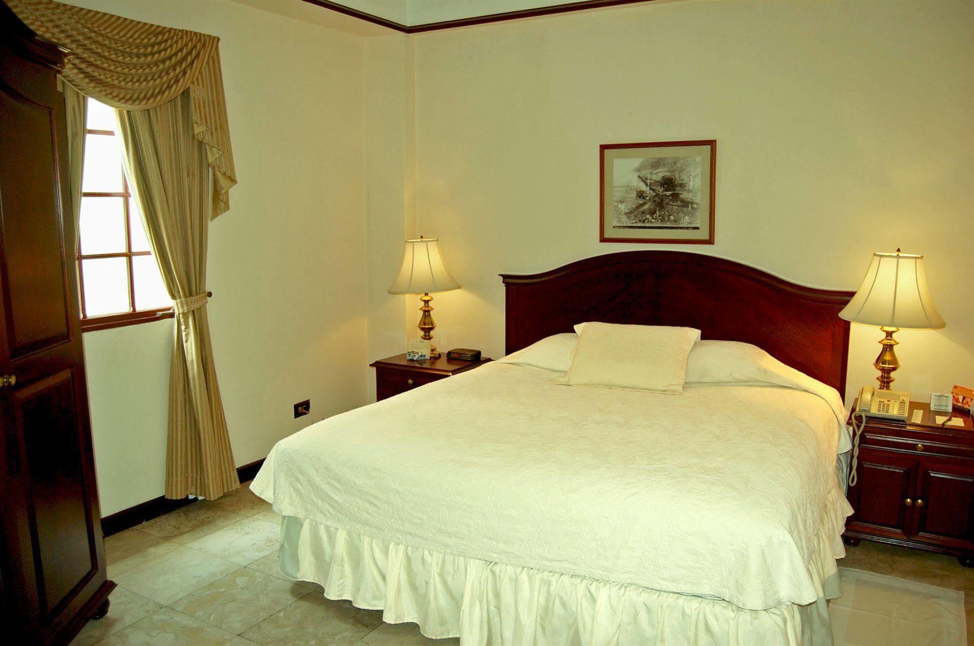 Deville Hotel Panama Dış mekan fotoğraf