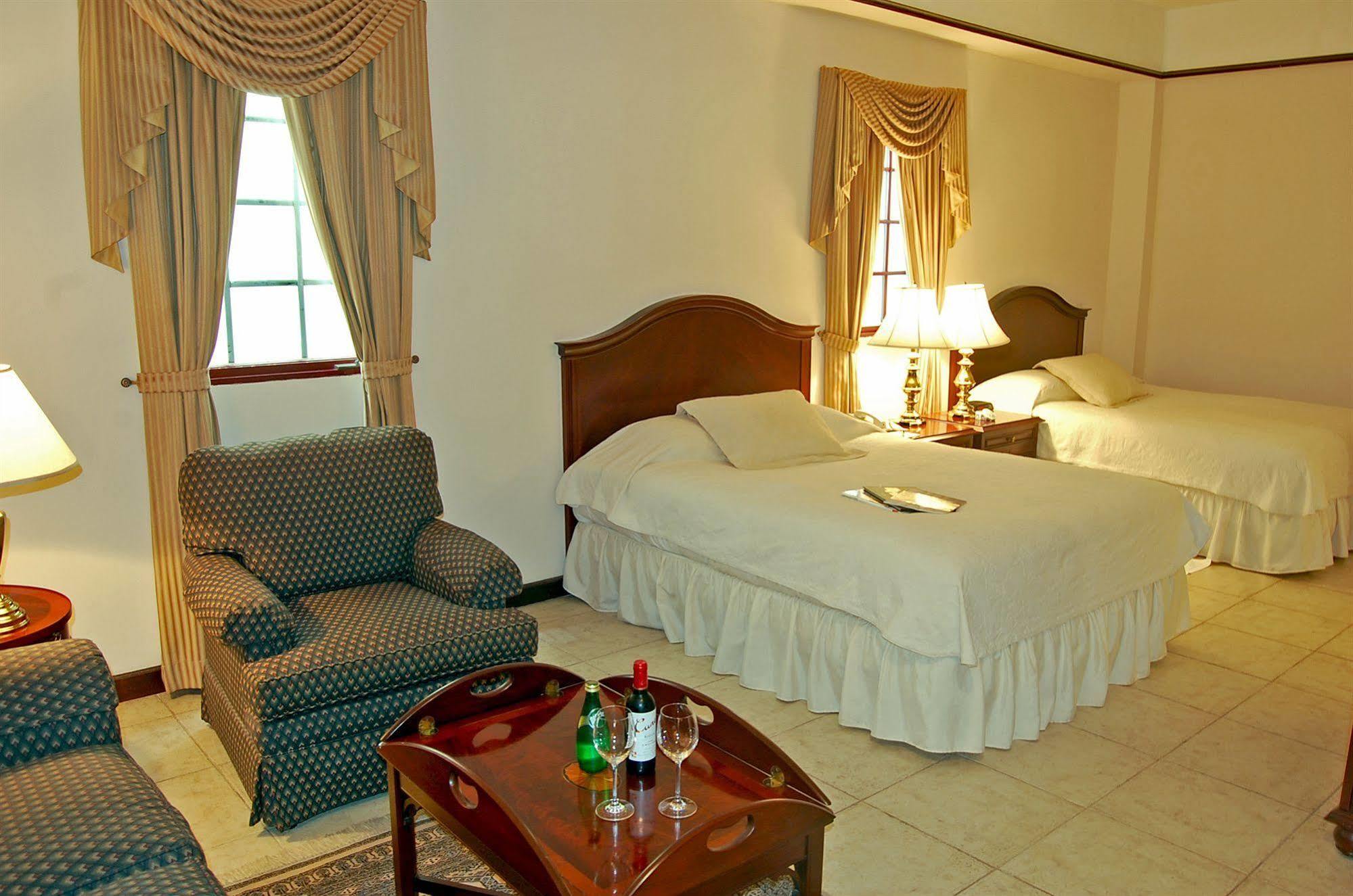 Deville Hotel Panama Dış mekan fotoğraf
